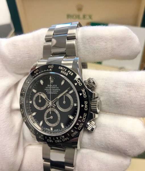 Rolex daytona chronograph 116500LN Black Dial full set box and papers warranty card