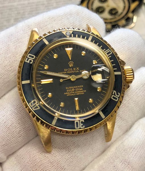 01-rolex-1680-gold-submariner-black-dial-faded-bezel